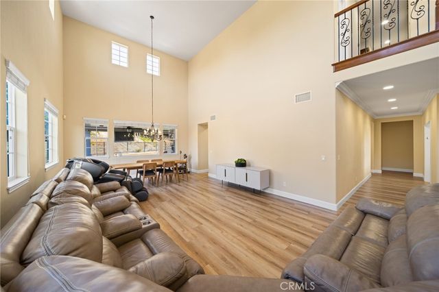 16352 Sierra Heights, Riverside, CA 92503