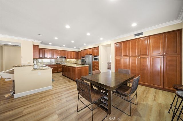 16352 Sierra Heights, Riverside, CA 92503