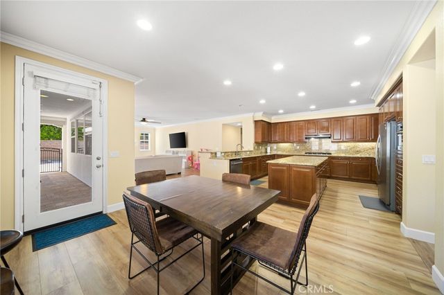 16352 Sierra Heights, Riverside, CA 92503