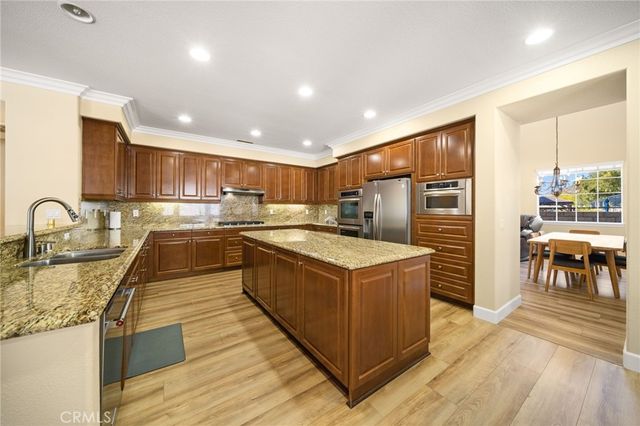 16352 Sierra Heights, Riverside, CA 92503