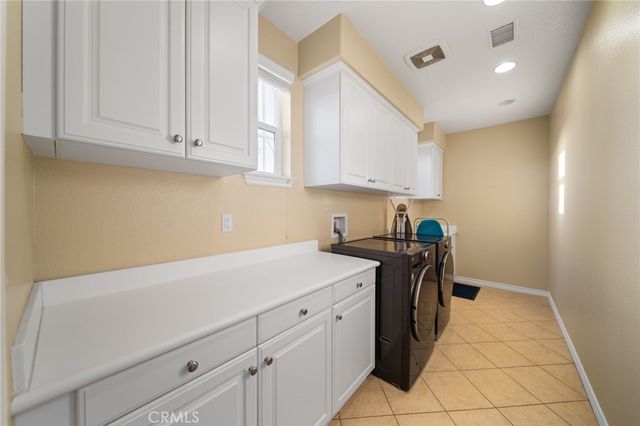 16352 Sierra Heights, Riverside, CA 92503