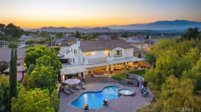 16352 Sierra Heights, Riverside, CA 92503