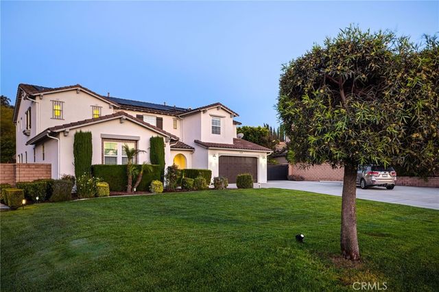 16352 Sierra Heights, Riverside, CA 92503