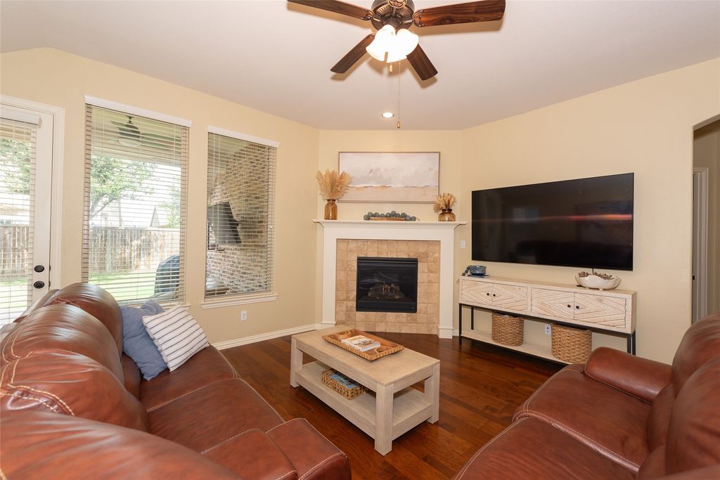 617 Rawlins Lane, Fort Worth, TX 76131 — photo 3