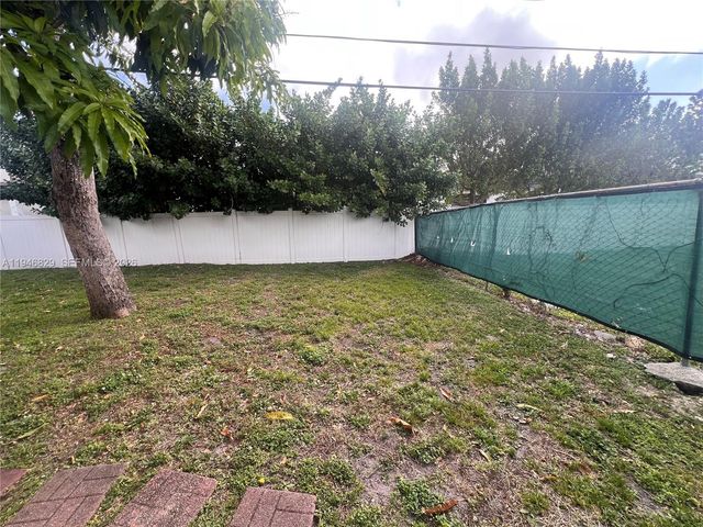 5010 SW 26th Ave 1-3, Dania Beach, FL 33312