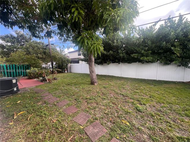 5010 SW 26th Ave 1-3, Dania Beach, FL 33312