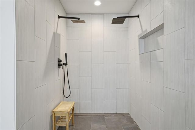 4256 Loch Highland NE Parkway, Roswell, GA 30075