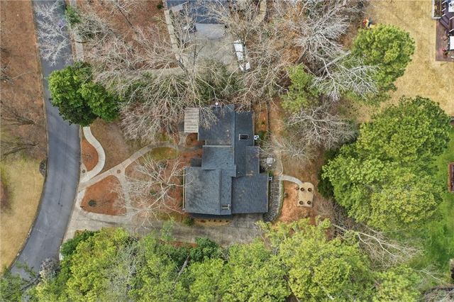 4256 Loch Highland NE Parkway, Roswell, GA 30075