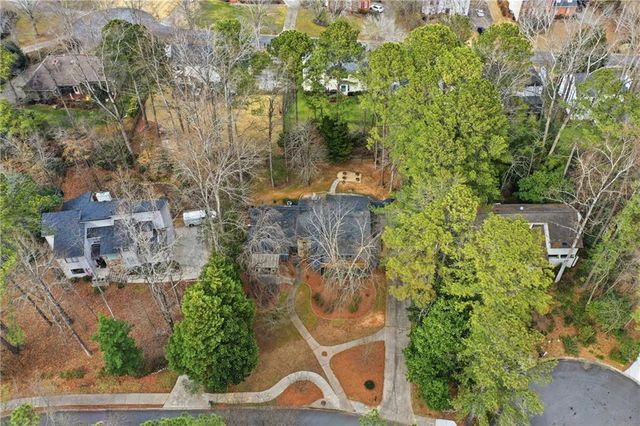 4256 Loch Highland NE Parkway, Roswell, GA 30075