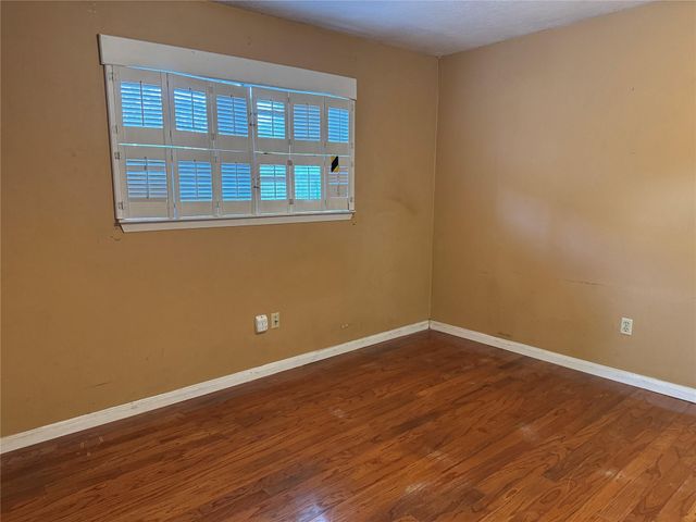 304 Brigadoon Lane, Friendswood, TX 77546