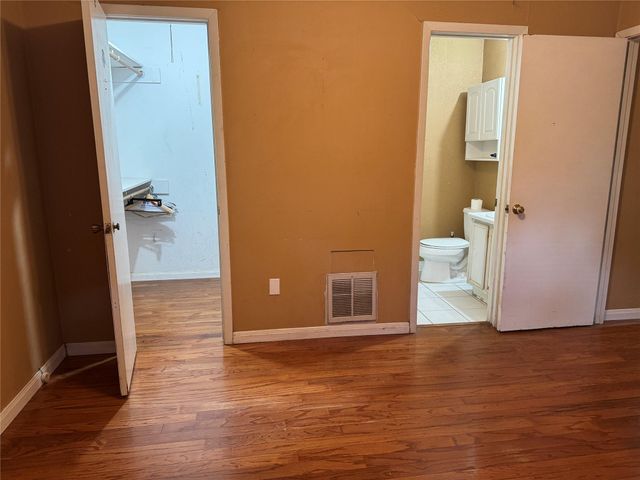 304 Brigadoon Lane, Friendswood, TX 77546