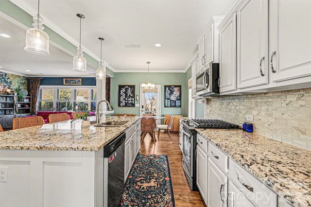 2013 Fuschia Court, Tega Cay, SC 29708