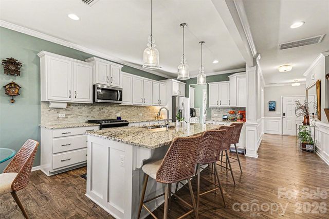 2013 Fuschia Court, Tega Cay, SC 29708