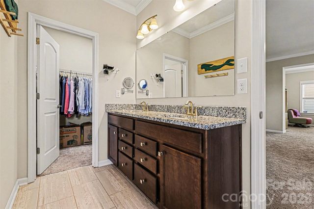 2013 Fuschia Court, Tega Cay, SC 29708