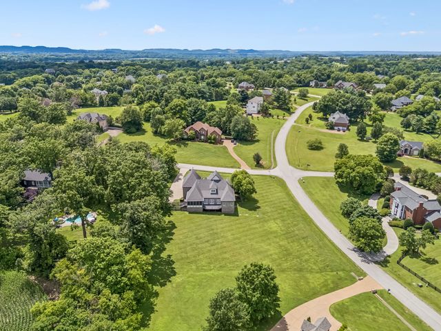 3061 Trotters Ln, Franklin, TN 37067