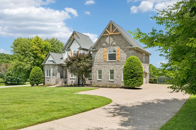 3061 Trotters Ln, Franklin, TN 37067