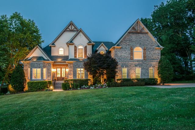 3061 Trotters Ln, Franklin, TN 37067