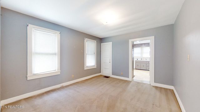 4422 Singleton Station Rd, Louisville, TN 37777
