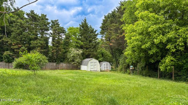 4422 Singleton Station Rd, Louisville, TN 37777