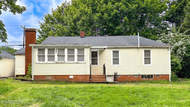 4422 Singleton Station Rd, Louisville, TN 37777