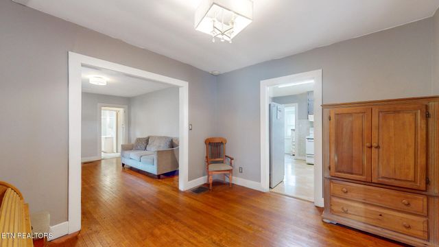 4422 Singleton Station Rd, Louisville, TN 37777