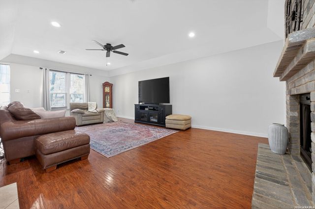 9319 Jorwoods, San Antonio, TX 78250