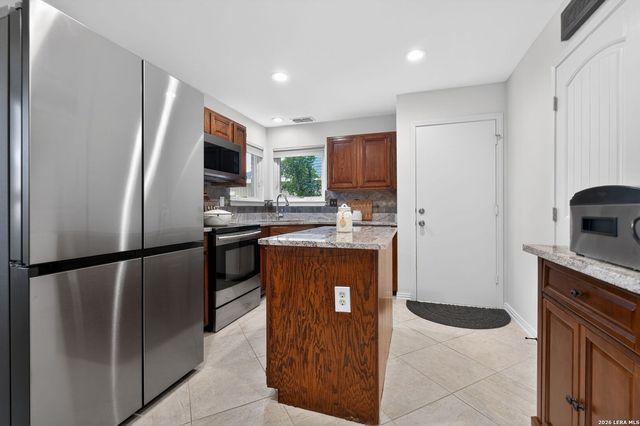 9319 Jorwoods, San Antonio, TX 78250