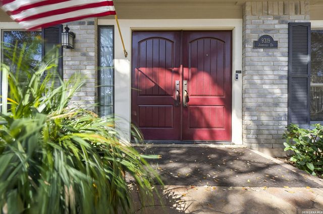 9319 Jorwoods, San Antonio, TX 78250