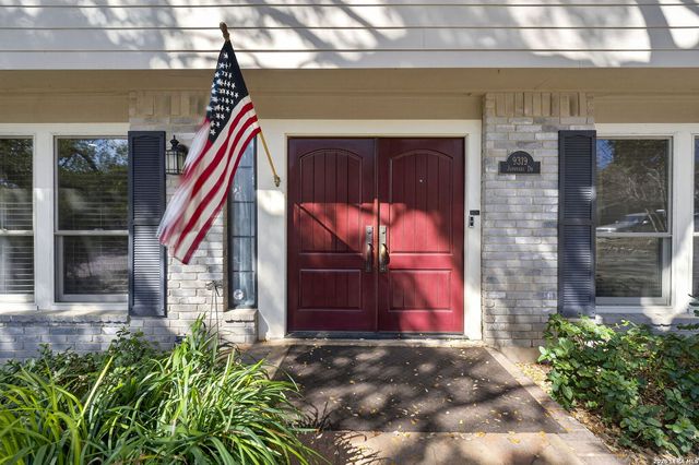 9319 Jorwoods, San Antonio, TX 78250