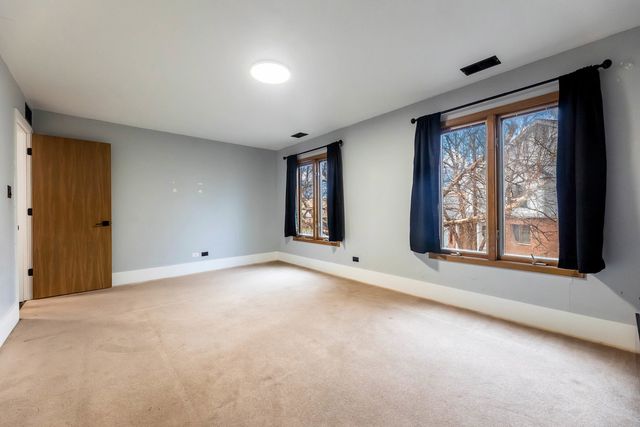 9840 Terrace Drive E2, Palos Park, IL 60464
