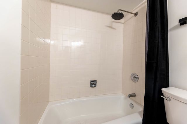 9840 Terrace Drive E2, Palos Park, IL 60464