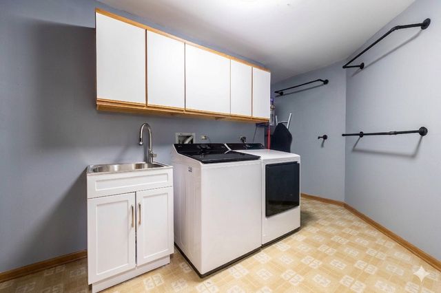 9840 Terrace Drive E2, Palos Park, IL 60464