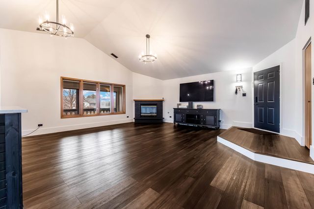 9840 Terrace Drive E2, Palos Park, IL 60464