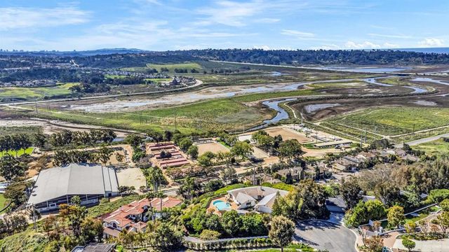 4594 Vista De La Patria, Del Mar, CA 92014