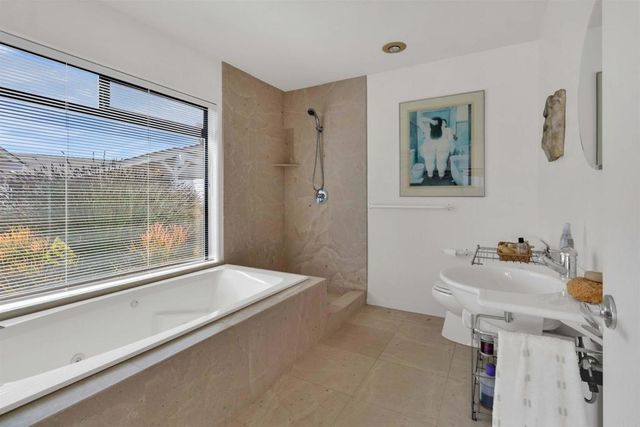 4594 Vista De La Patria, Del Mar, CA 92014