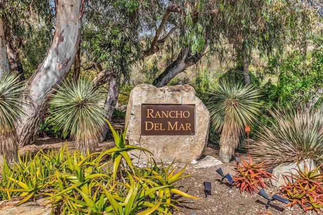 4594 Vista De La Patria, Del Mar, CA 92014