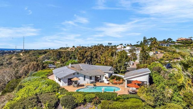 4594 Vista De La Patria, Del Mar, CA 92014