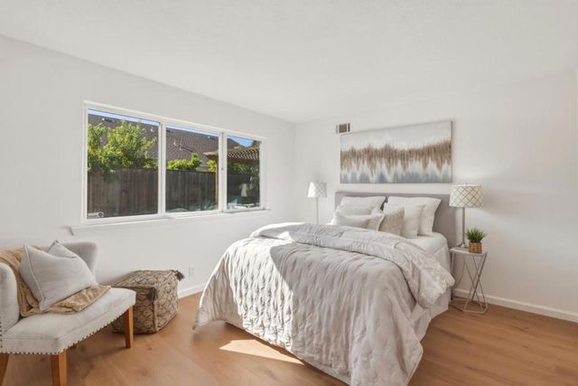 241 Winchester Court, Foster City, CA 94404