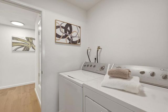 241 Winchester Court, Foster City, CA 94404