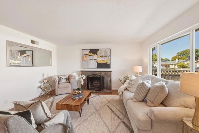 241 Winchester Court, Foster City, CA 94404