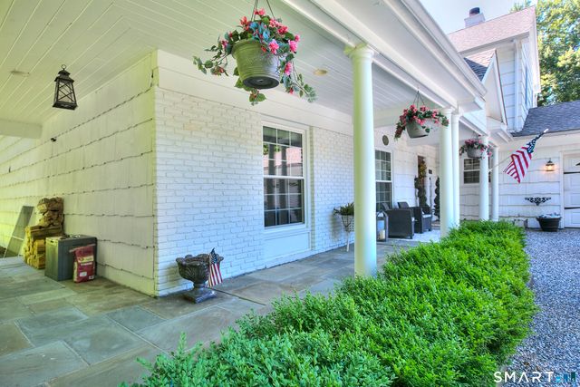 81 Trails End Road, Weston, CT 06883
