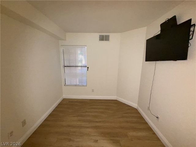 510 Elm Drive 102, Las Vegas, NV 89169