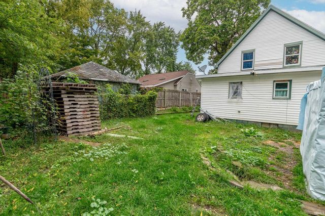 22814 Ardmore Trail, South Bend, IN 46628