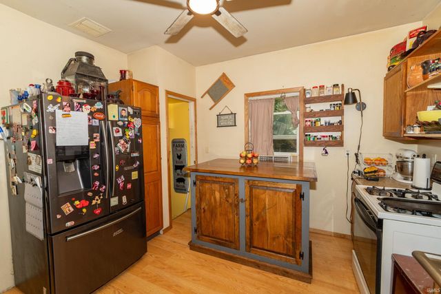 22814 Ardmore Trail, South Bend, IN 46628