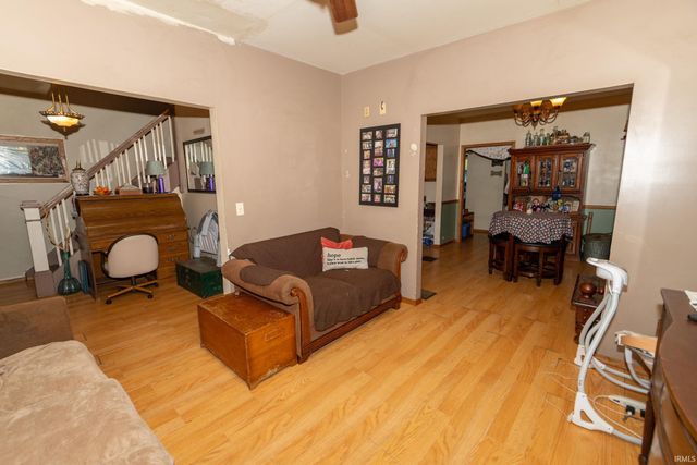 22814 Ardmore Trail, South Bend, IN 46628
