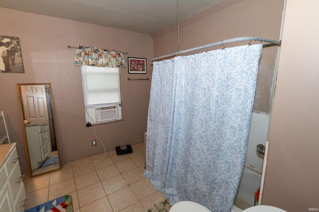22814 Ardmore Trail, South Bend, IN 46628