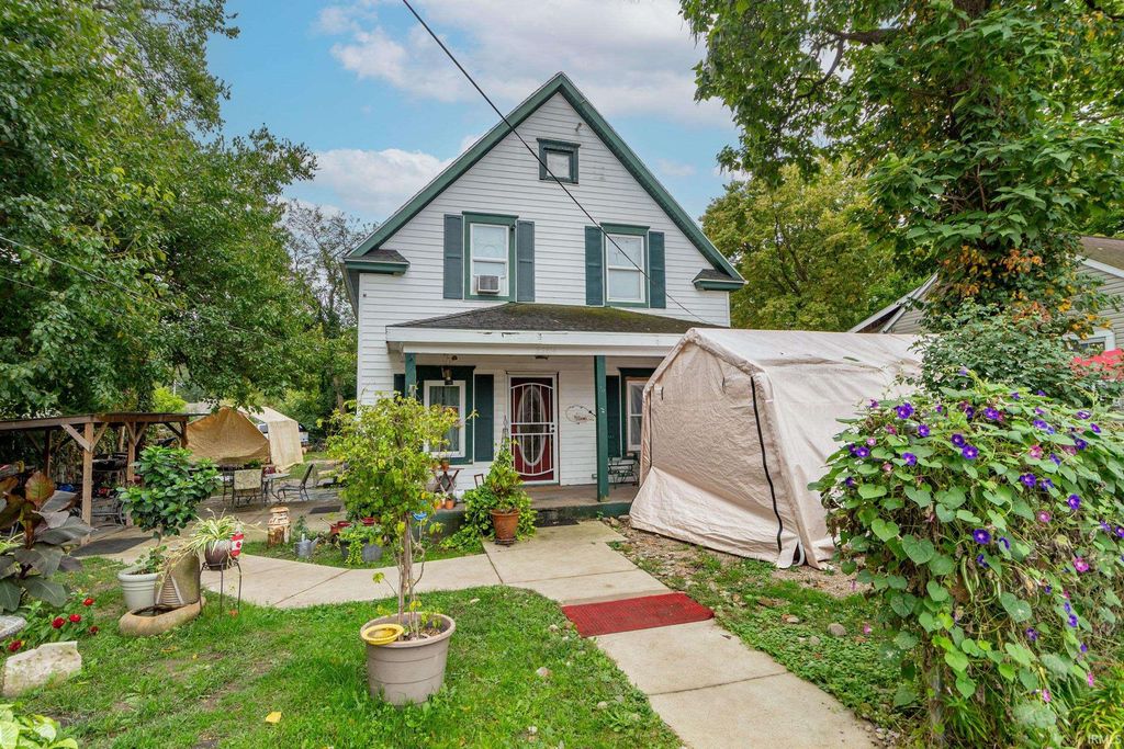 22814 Ardmore Trail, South Bend, IN 46628