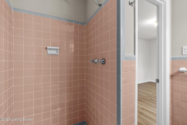 3322 Cawein Way, Louisville, KY 40220