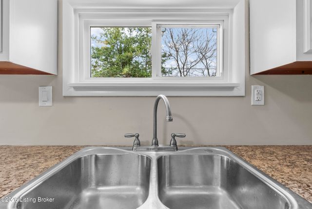 3322 Cawein Way, Louisville, KY 40220