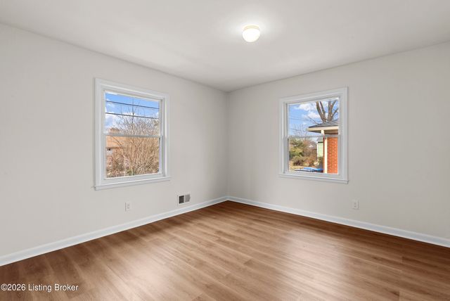 3322 Cawein Way, Louisville, KY 40220